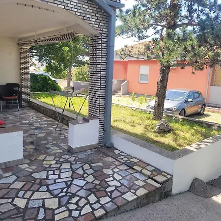 In 15317 Appartement Klenovica