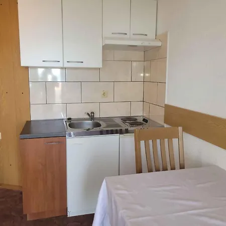 Appartement In 15317 *